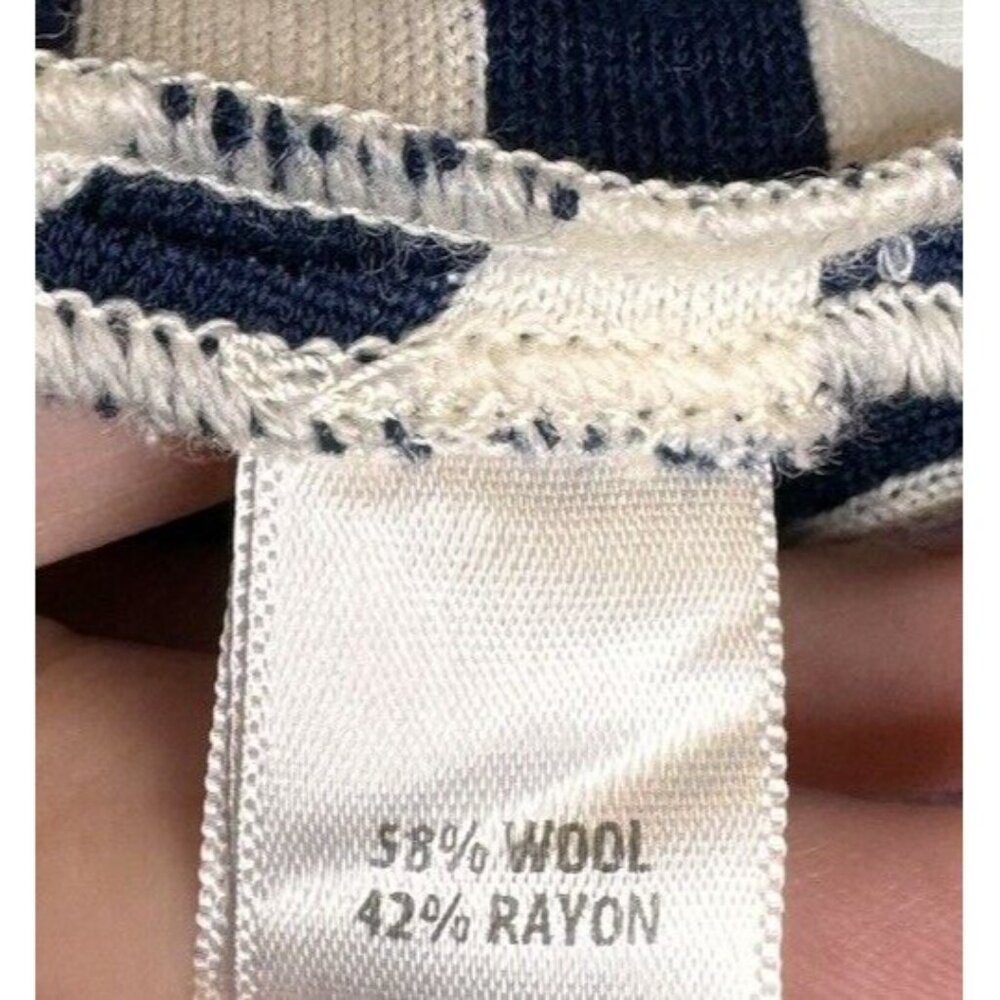 St. John Wool Blend Skirt Size 10 Navy Blue White Stripe A Line Nautical - Picture 5 of 6